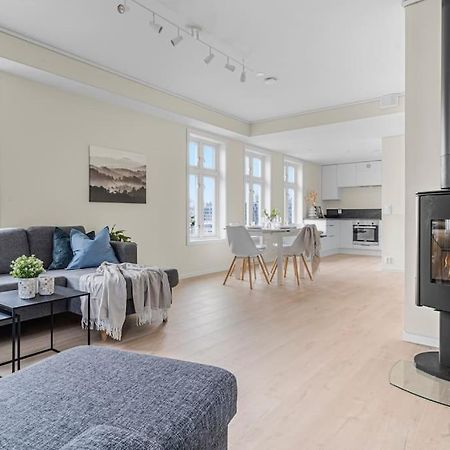 New! Huge Modern Apartment! Fit For Two Families! Bergen Zewnętrze zdjęcie
