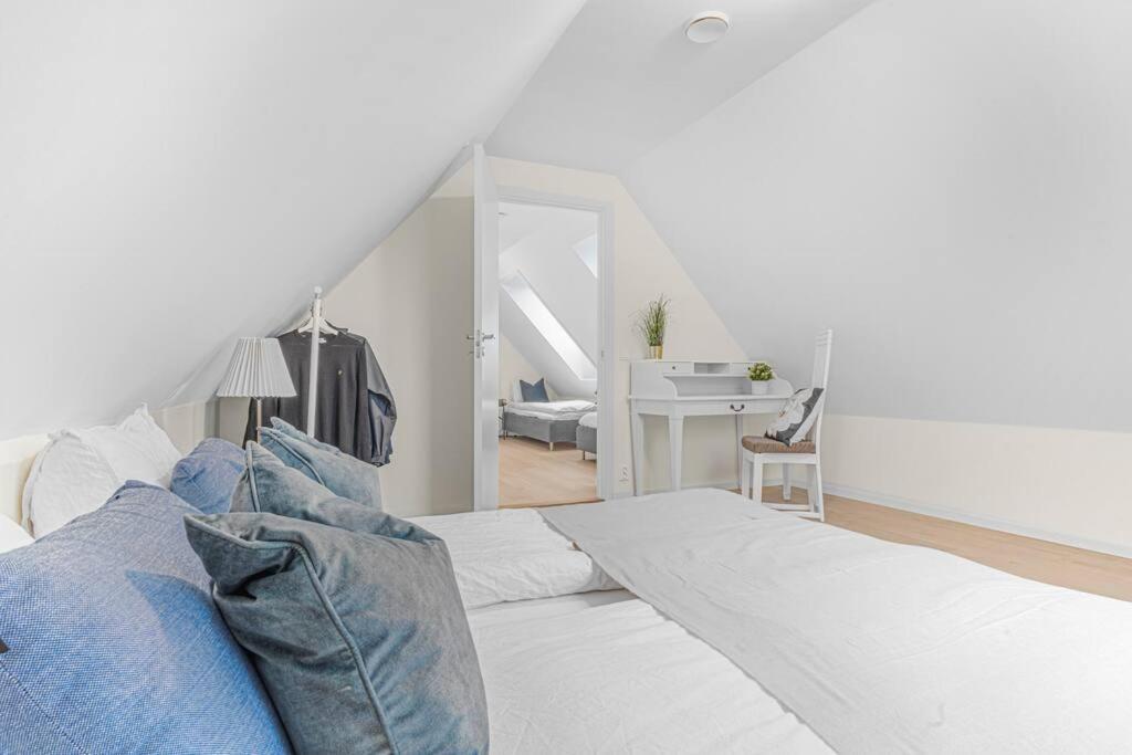 New! Huge Modern Apartment! Fit For Two Families! Bergen Zewnętrze zdjęcie